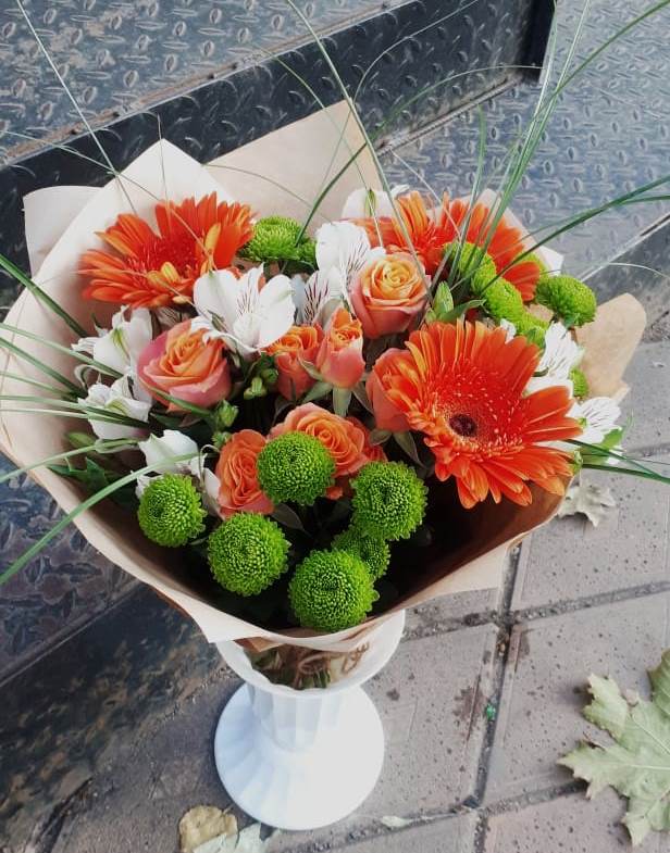 Букет цветов из: Герберы, Хризантемы, Альстромерии и Розы в Гуеве