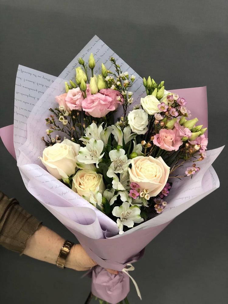 Букет цветов из: Альстромерии, Розы и Лизиантусы в Гуеве