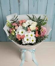 Букет цветов из:  Розы, Лизиантусы и Хризантемы #REPLACE_PRED# Гуеве