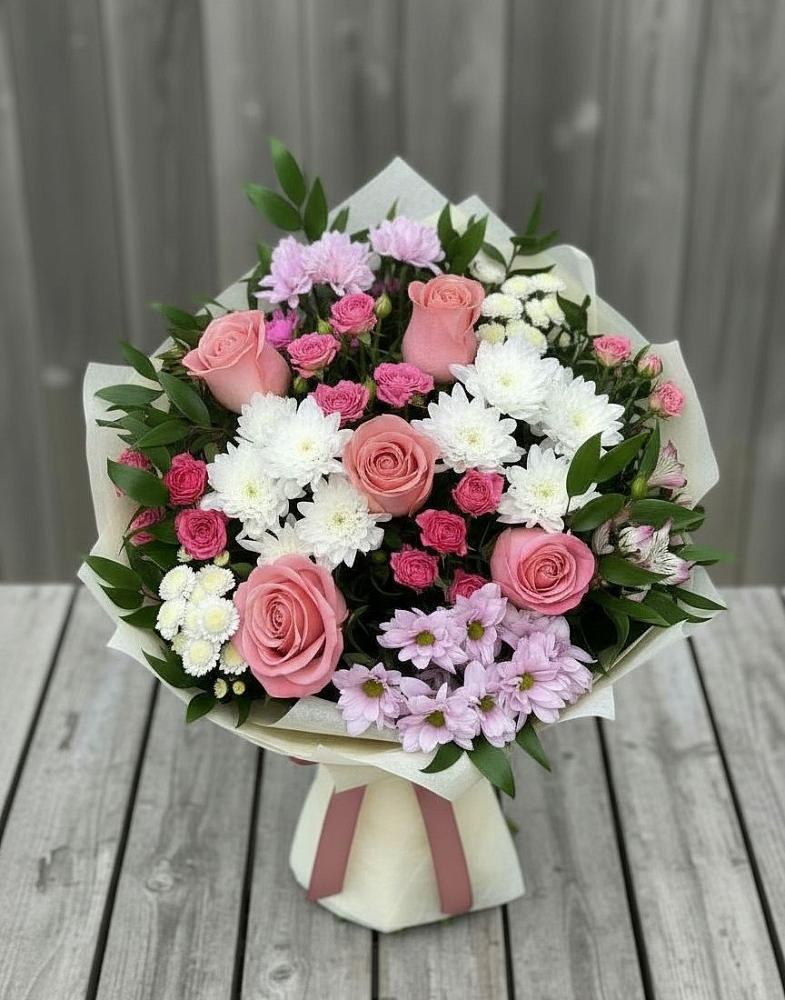 Букет цветов из: Альстромерии, Гвоздики, Розы и Хризантемы в Гуеве