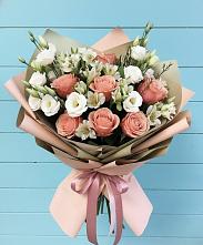 Букет цветов из:  Розы, Альстромерии и Лизиантусы в Гуеве