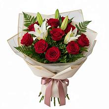Букет цветов из:  Лилии и Розы в Гуеве