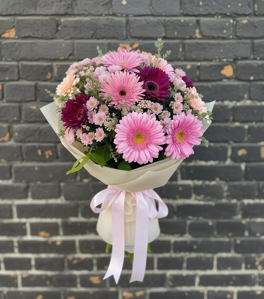 Букет цветов из: Герберы и Хризантемы в Гуеве