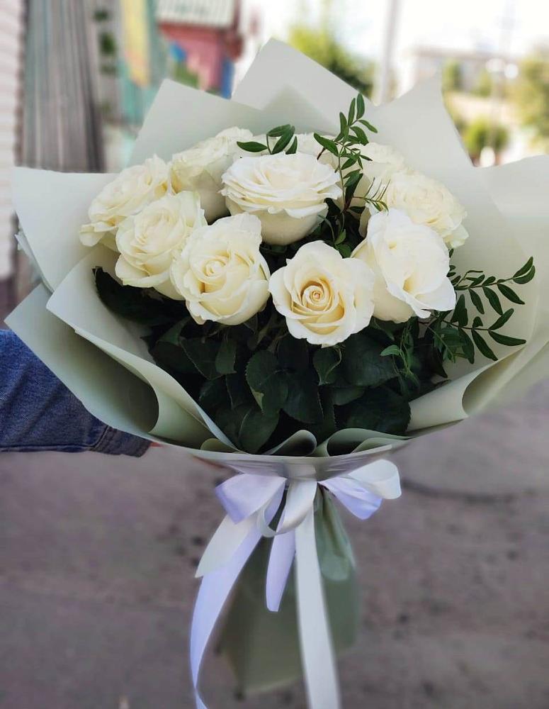 Букет Белые розы Проуд в Гуеве