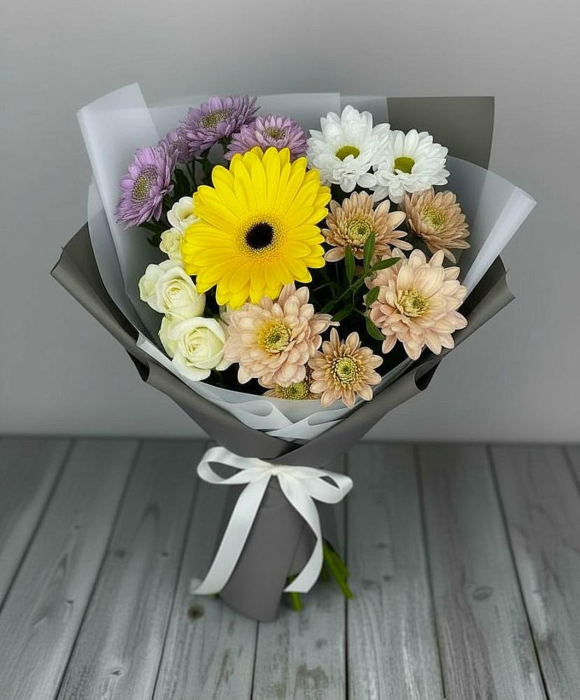Букет цветов из: Розы, Герберы и Хризантемы в Гуеве