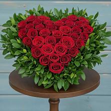 Цветочная композиция из Розы в виде сердца в Гуеве