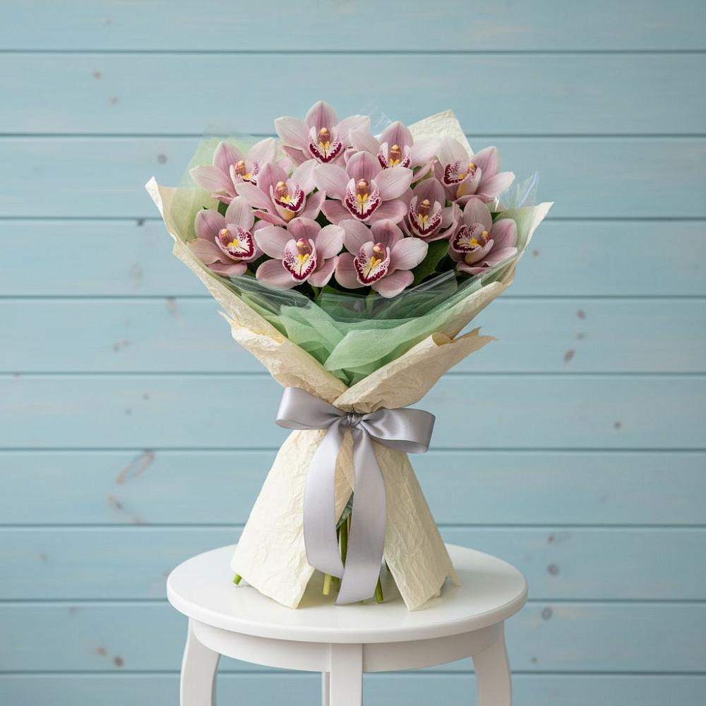 Букет цветов из: Орхидеи и Розы в Гуеве