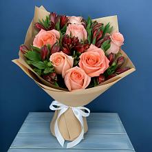 Букет цветов из:  Розы и Альстромерии в Гуеве