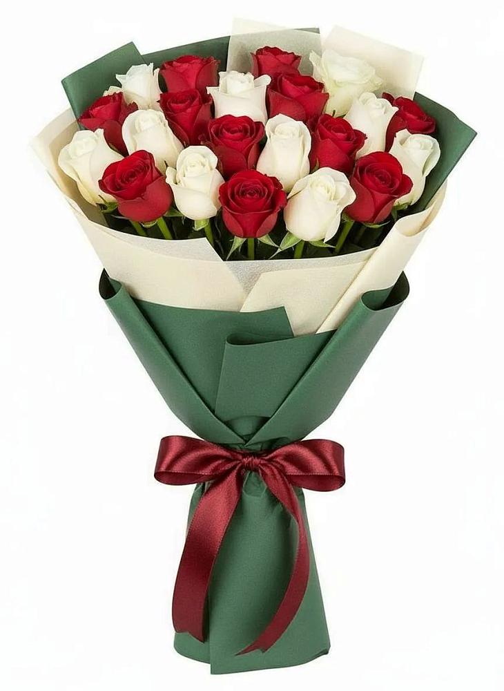 Букет Микс из красных и белых роз в Гуеве