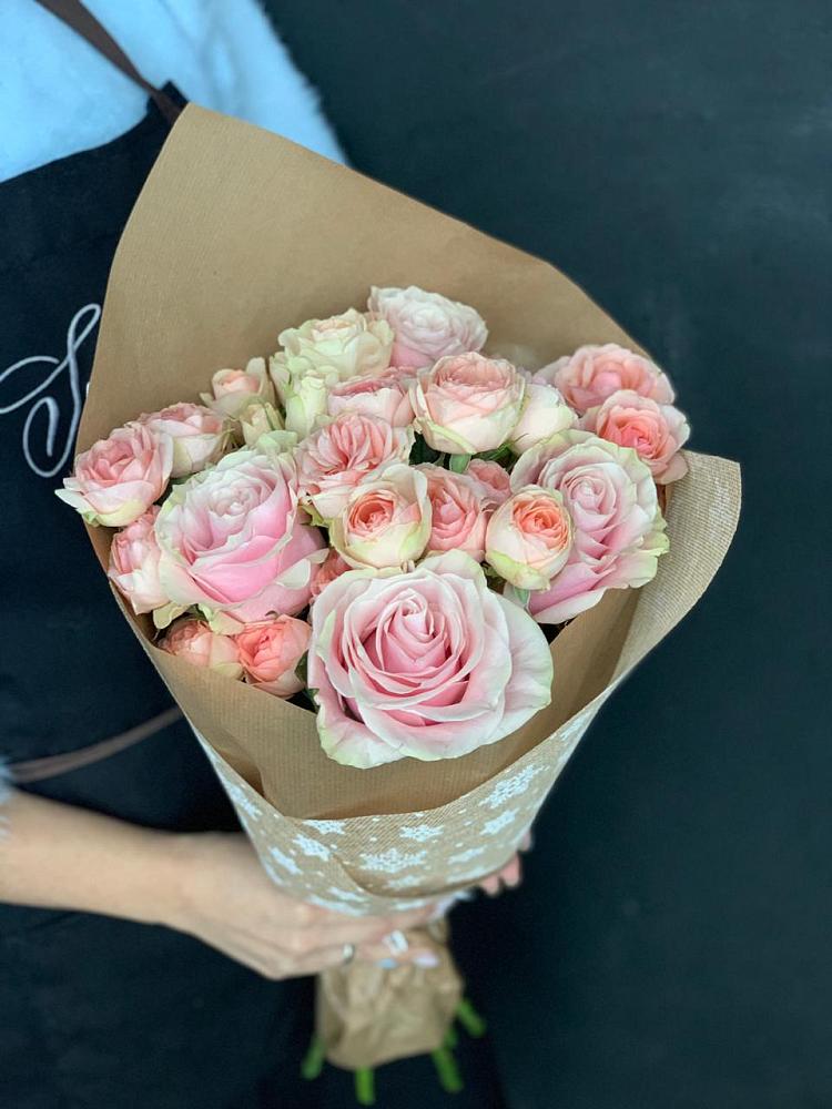 Букет цветов из: Хризантемы и Розы в Гуеве