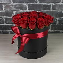 Цветочная композиция из Розы в шляпной коробке в Гуеве