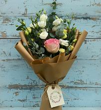 Букет цветов из:  Розы и Лизиантусы в Гуеве