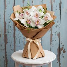 Букет цветов из:  Орхидеи и Розы #REPLACE_PRED# Гуеве